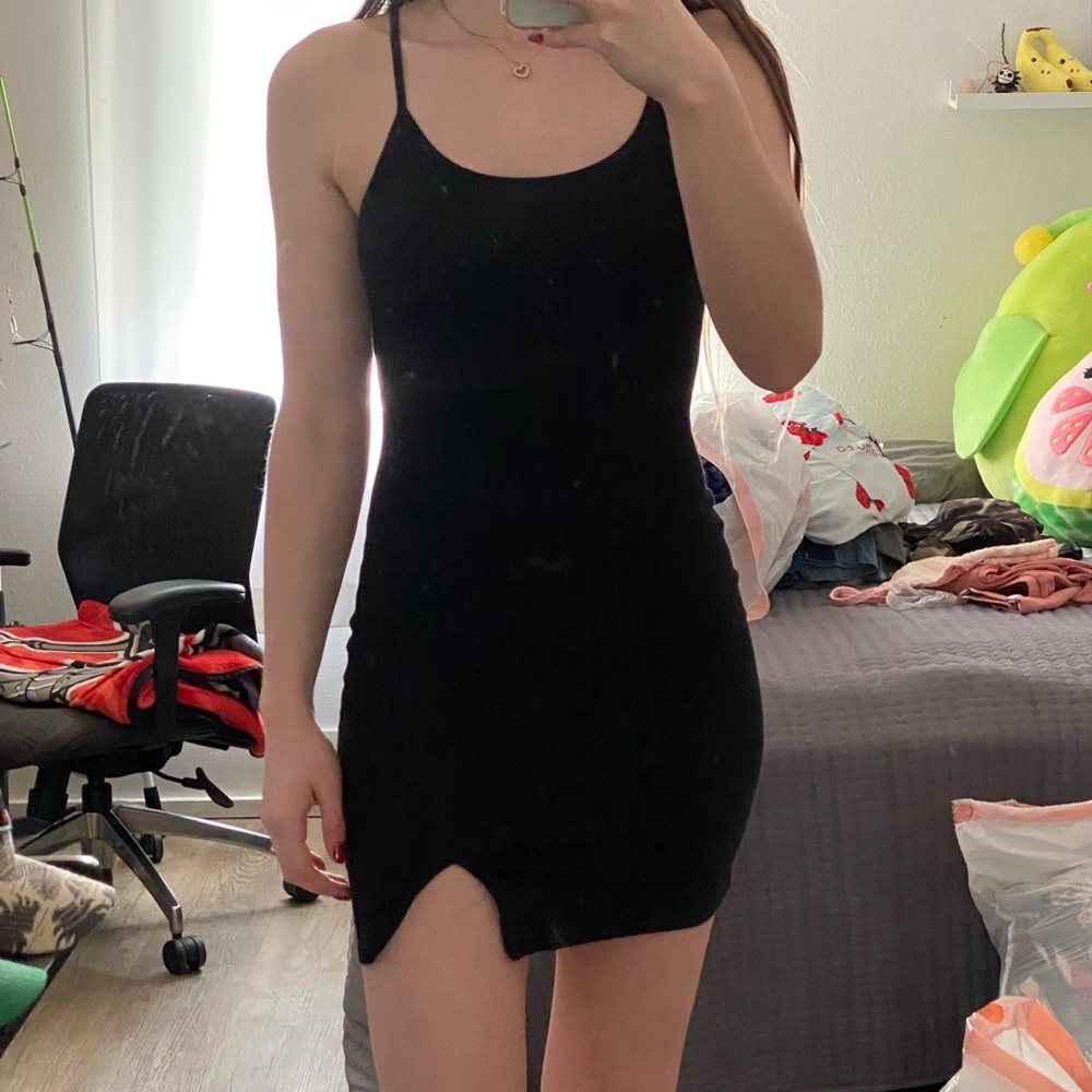 Black mini dress with slit size XS